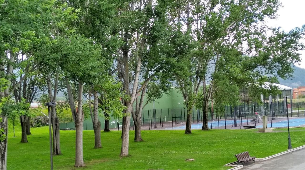 Apartamento Estelas De Cantabria Corrales De Buelna Exteriör bild