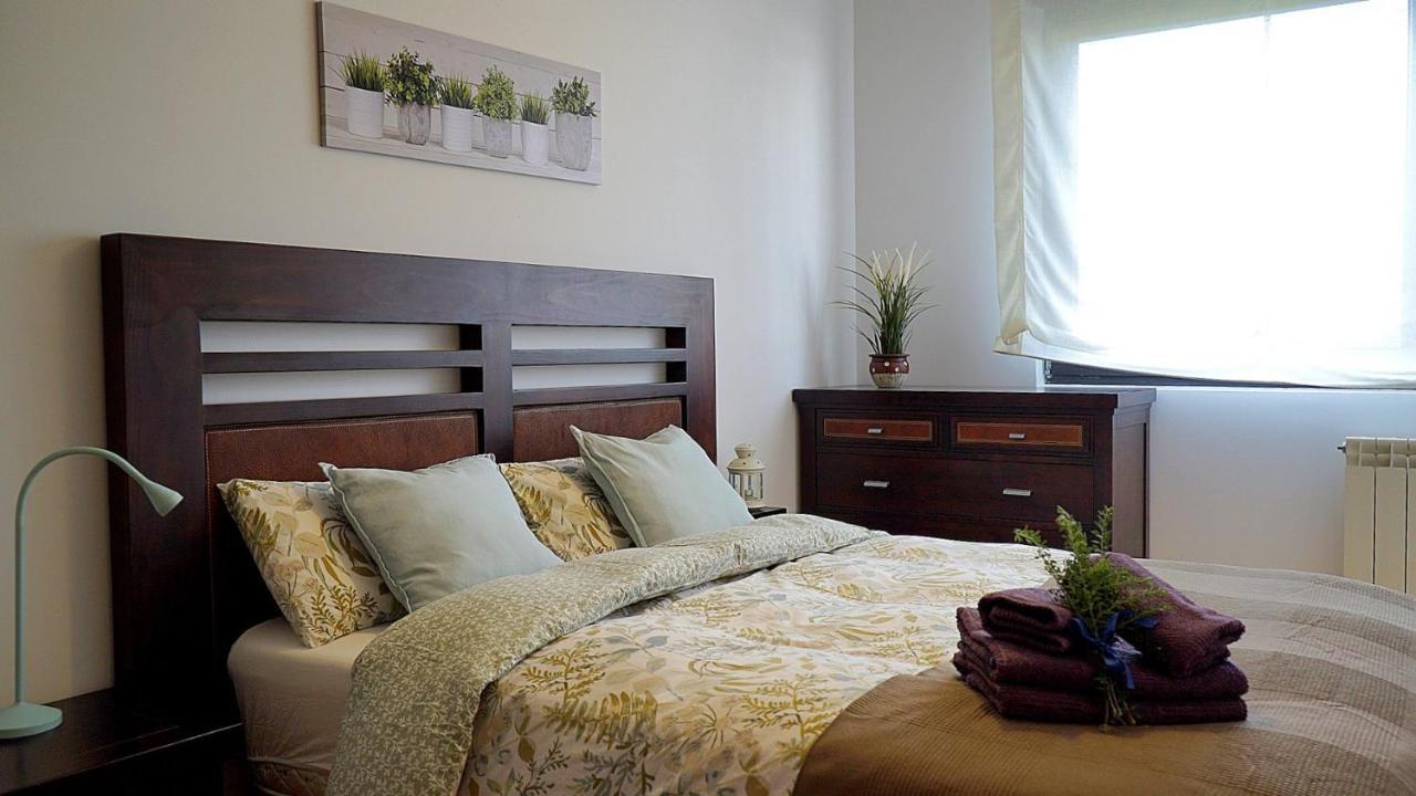 Apartamento Estelas De Cantabria Corrales De Buelna Exteriör bild